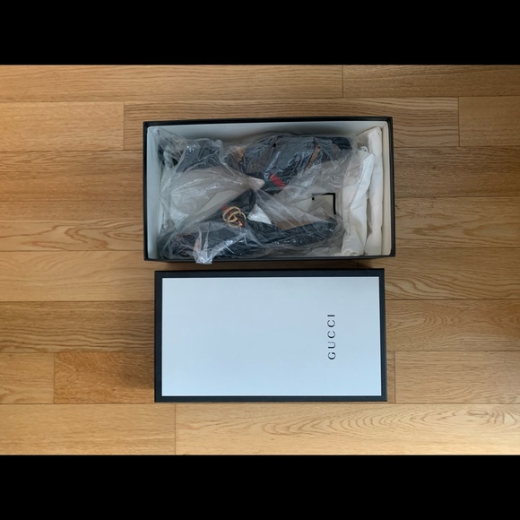 AUTHENTIC GUCCI LEATHER PRINCETOWN SLIPPER - Picture 4 of 4